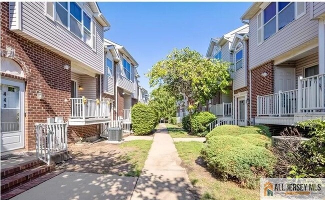 Photo - 468 Great Beds Ct