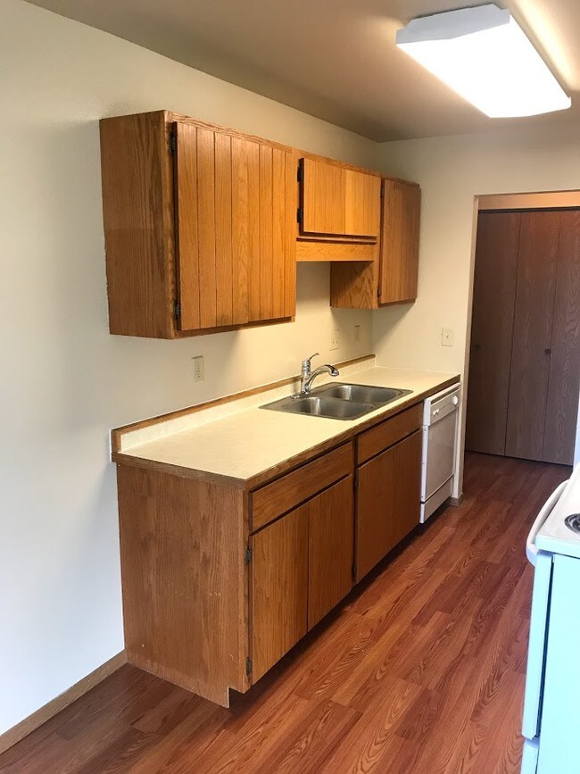 Woodbury Apartments - Woodbury Apartments