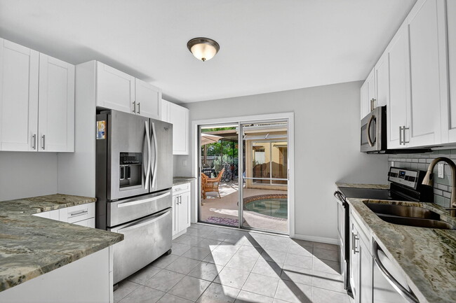 Photo - 216 Ocean Breeze Unidad 1lo Pool