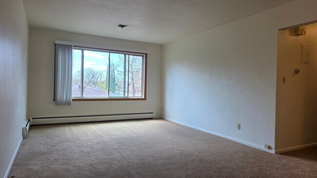 906 8th St S Unit 5