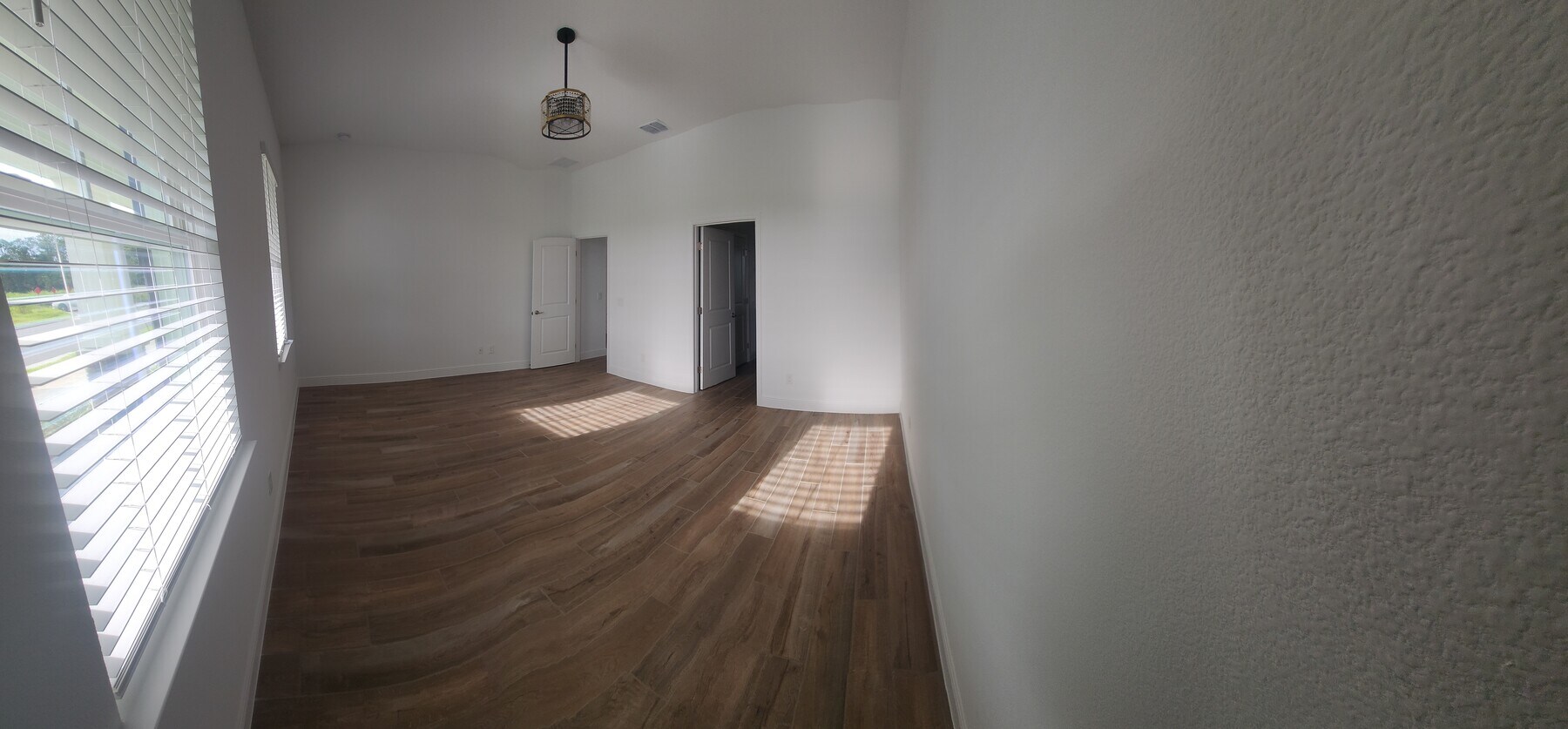 Photo - 732 Middleton St