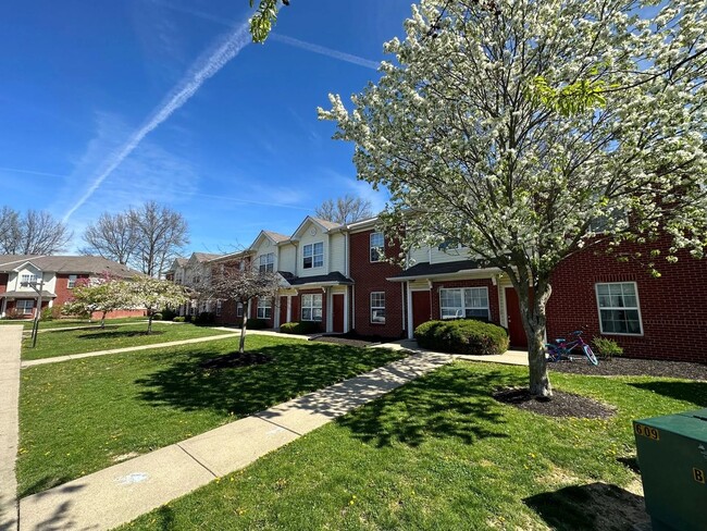 Photo - Minutes to Downtown********** Rent $1525/m...