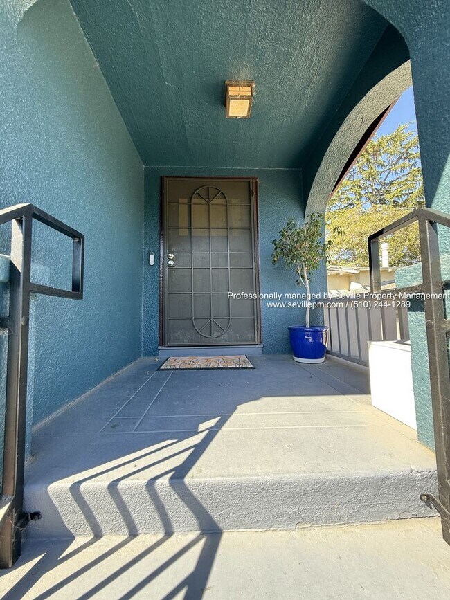 Photo - MOVE IN READY 3BR/1BA MAXWELL PARK HOME!