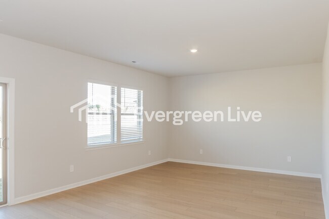 Photo - 17753 Denham Cir