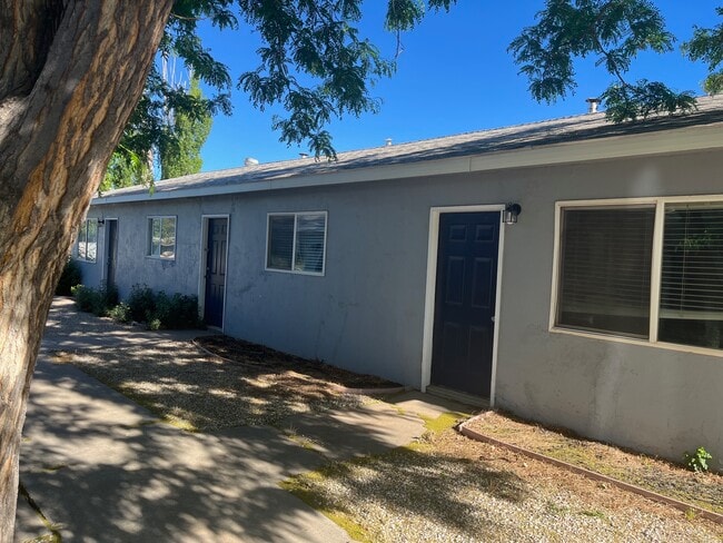 Building Photo - 610 S 200 E Unit 2