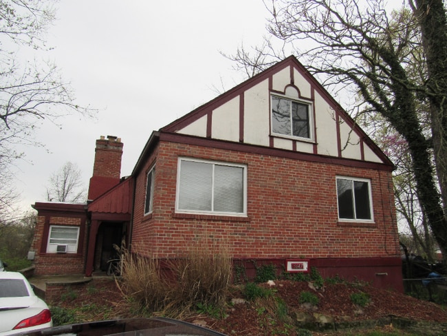 Photo - 3647 Ravenwood Ave Apartment Unit A