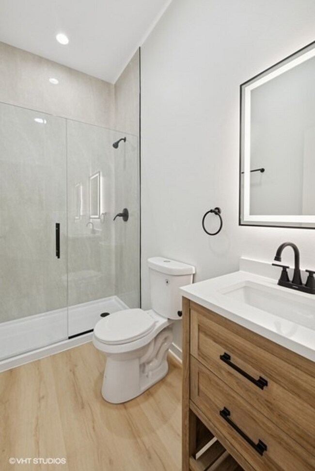 Photo - Stunning 3b2b Apartment in Humboldt Park Unidad 2