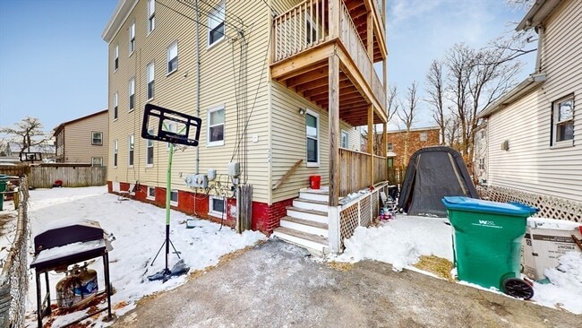 Building Photo - 32A Nelson St Unit 02