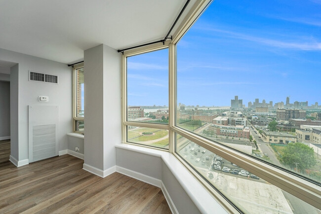 Photo - 3320 Spinnaker Ln Unit 16D