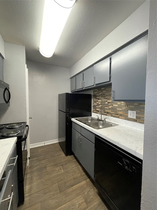 Photo - 16414 Stuebner Airline Rd Apartamento