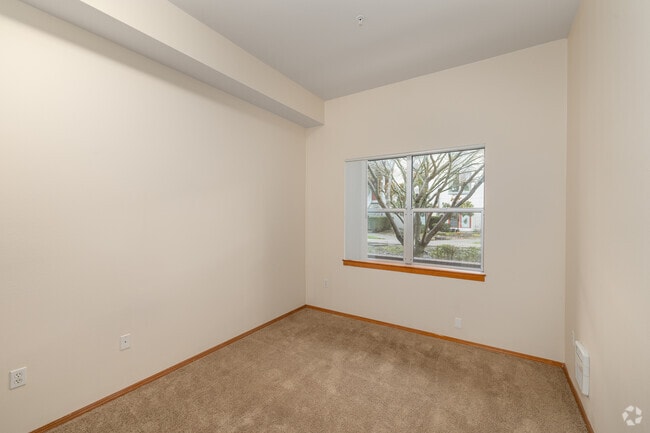 2BR, 2BA - 937SF