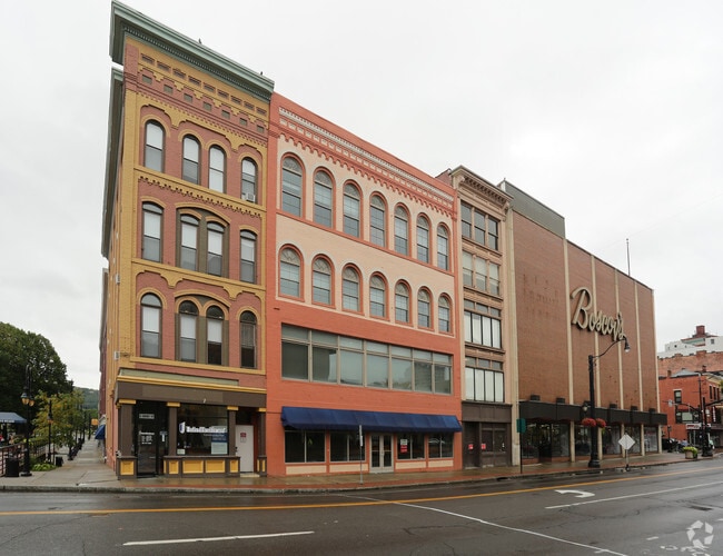Chenango Place