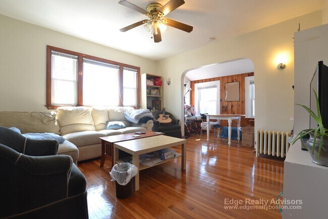 Photo - 62 Glencoe St Unit 1