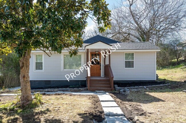 Building Photo - 300 Signal View St Rental