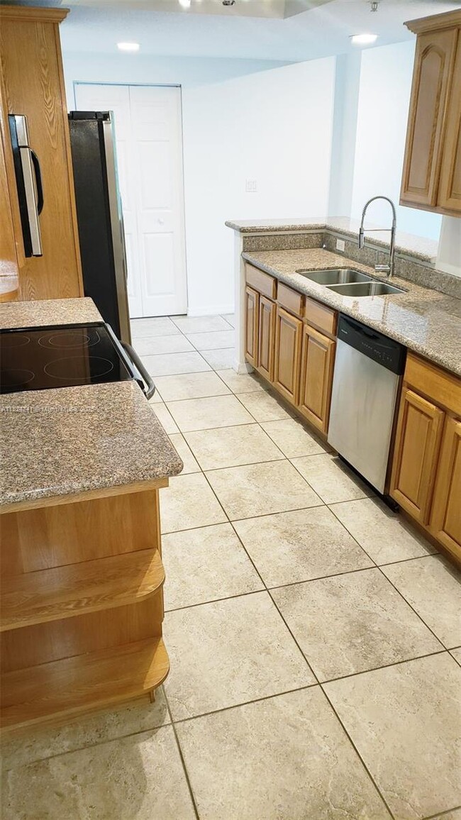 Photo - 3530 SW 22nd St Condo Unit 506