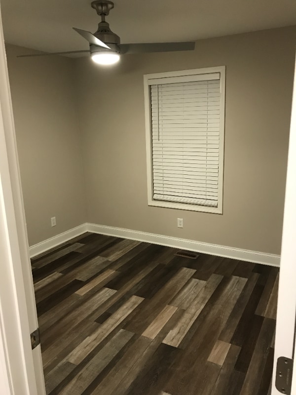 Photo - 105 N Elm St Unidad 103