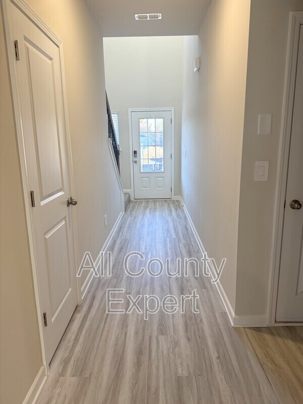 Photo - 823 Misty Holw Trl