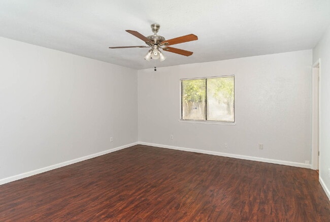 Building Photo - Charming 3-Bedroom Home in Fort Worth