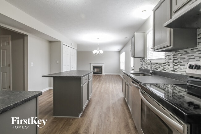 Photo - 6250 Twyckenham Dr