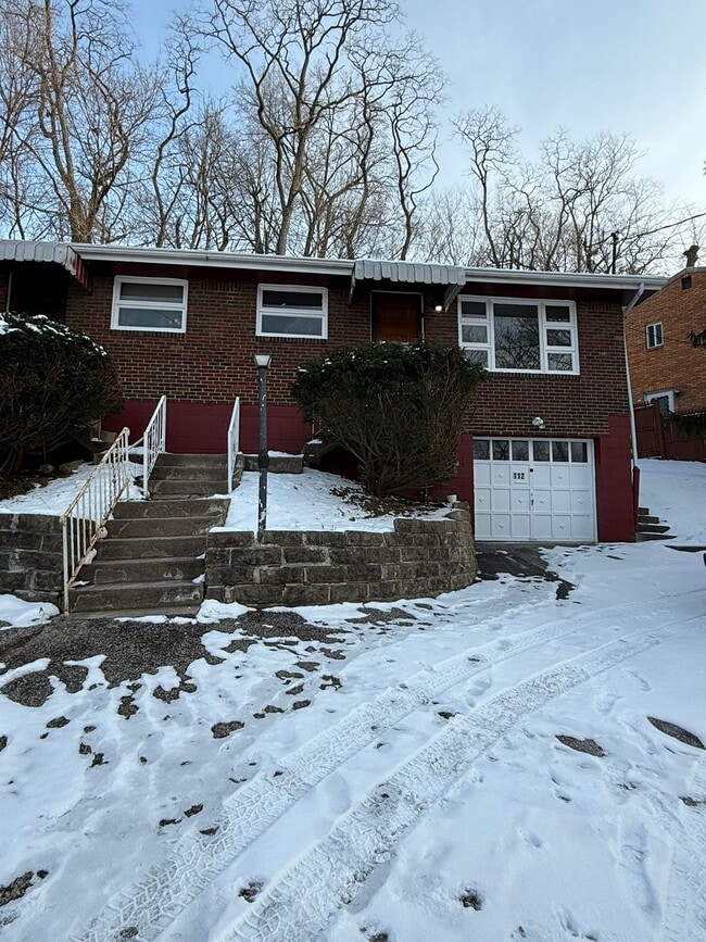 Photo - 112-114 Pauline Pl