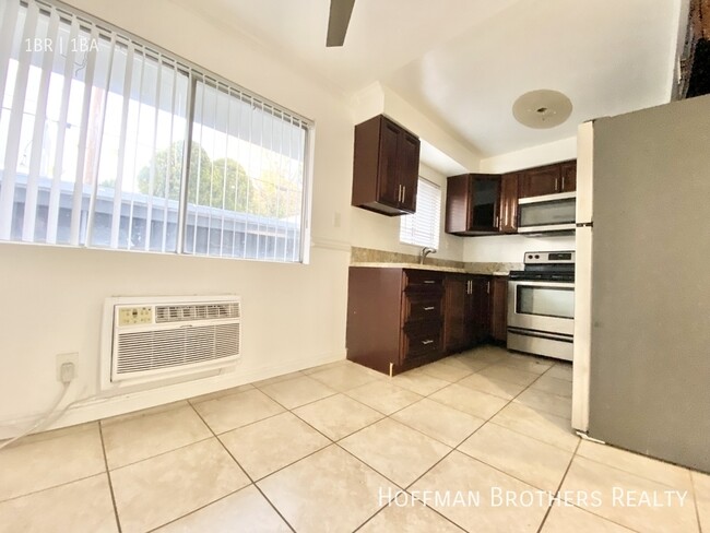 Photo - 10839 Morrison St Apartment Unit 15A