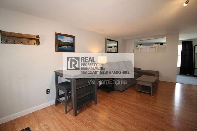 Photo - 93 Henry Law Ave Unidad 9