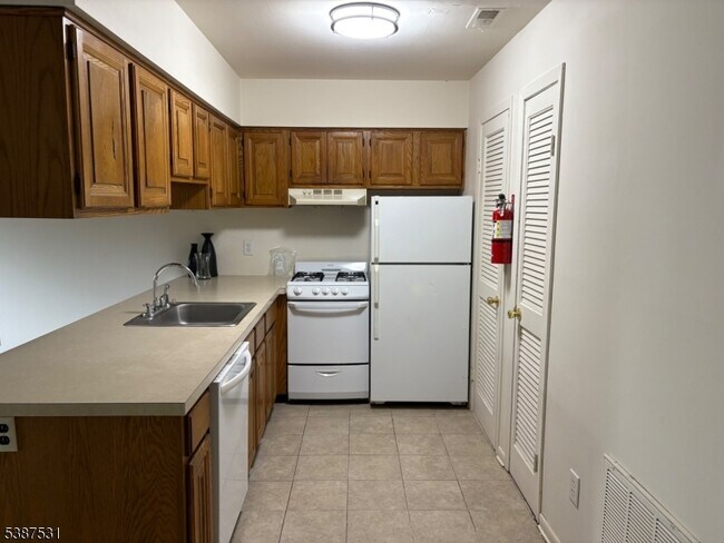 Photo - 1 Gray Rock Dr Unit 5