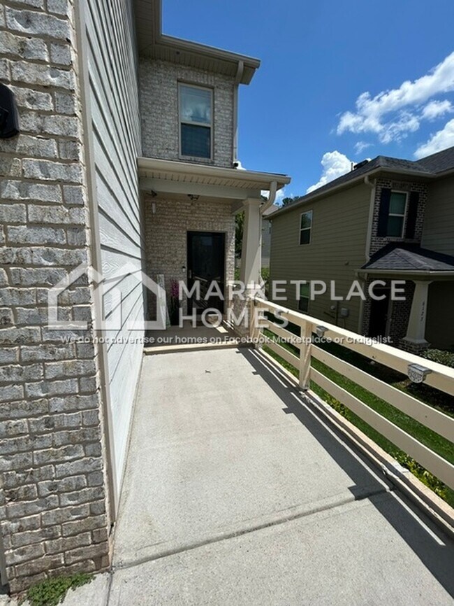 Photo - 6121 Hickory Ln Dr