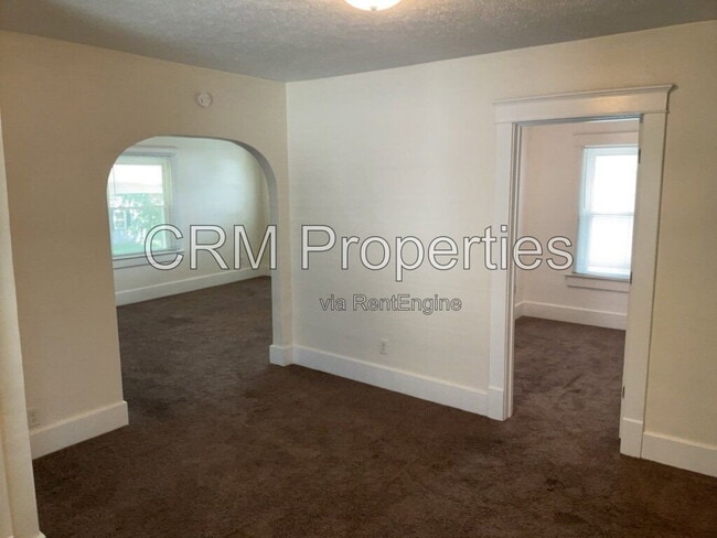 Photo - 837 S Armstrong St