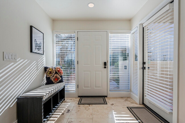 Photo - 1820 E Morten Ave