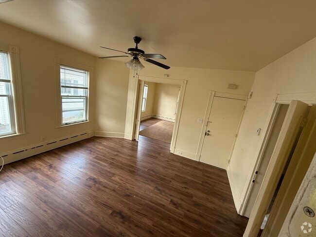 Building Photo - 224 E Main St Unit 1 Rental