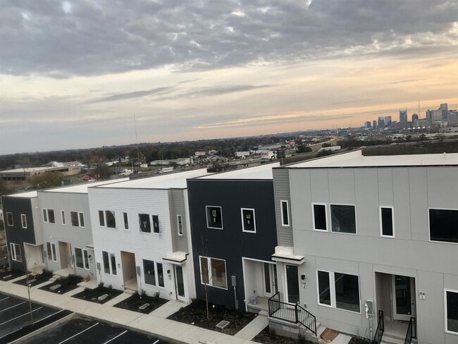 Photo - Great condo with skyline view and garage