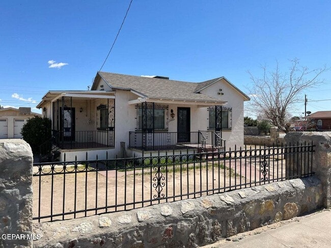 Building Photo - 458 Val Verde St Rental