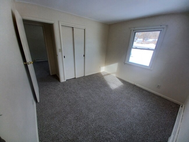 Photo - 107 Oak Hill Rd Unit 4