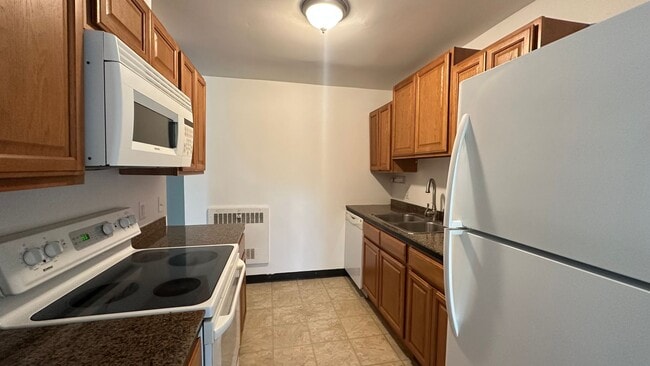 Photo - 1404 22nd Ave Unit Apt B