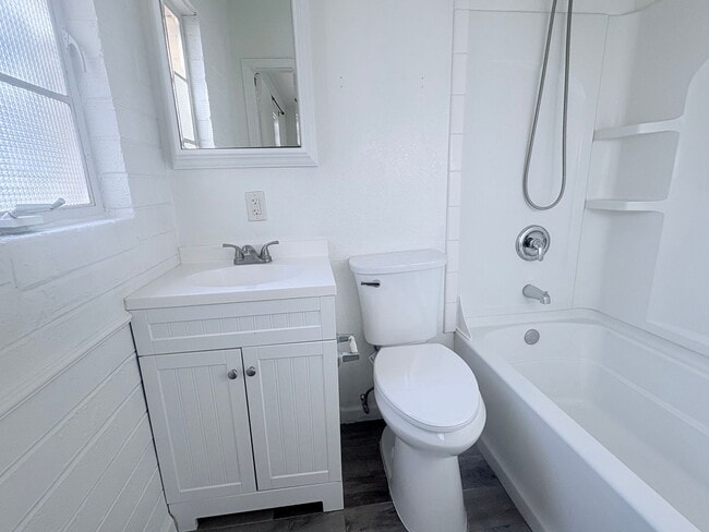 Photo - 3 Bed/2 Bath home with backyard and swimming pool!