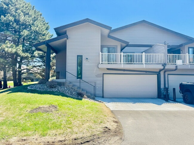 Photo - 14600 Hampshire Pl