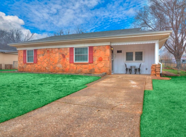 Building Photo - 1445 Mallard Dr Rental