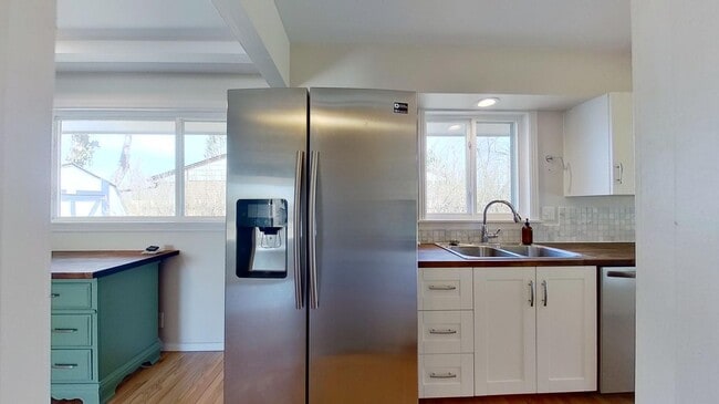 Photo - 2698 S Jasmine St