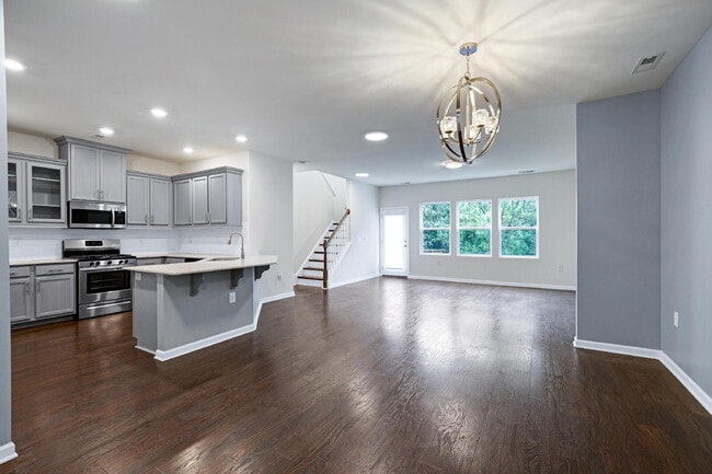 Photo - 1021 Epiphany Rd