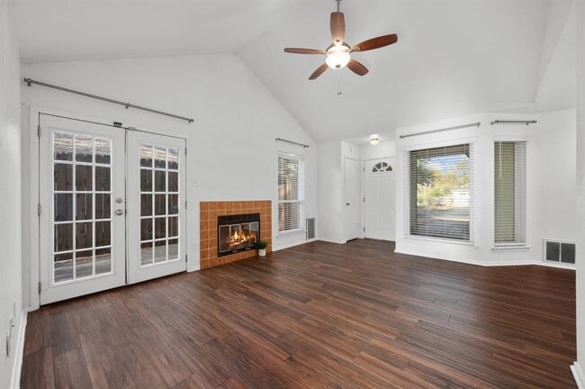 Photo - 12329 Limerick Ave