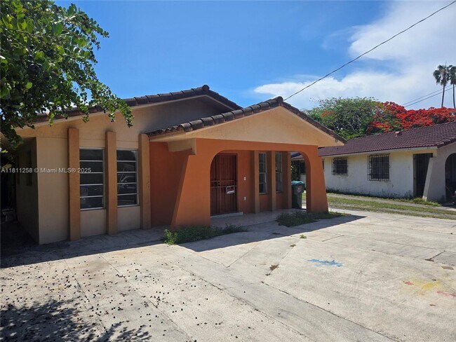 Photo - 2988 SW 21st Ter