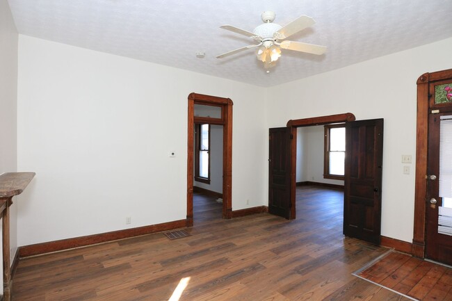 401 Lincoln St
