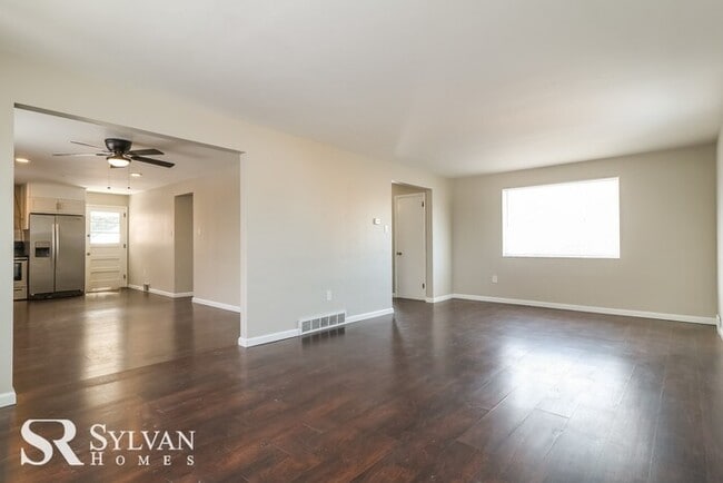 Photo - Gorgeous 5 BR in Pittsburgh!
