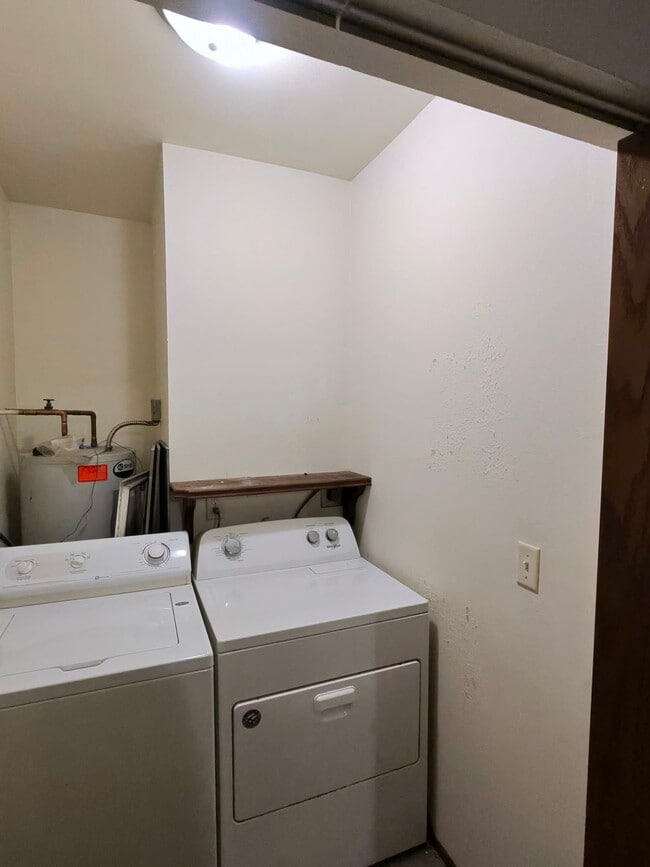 Photo - 934 S 13th St Unit 1