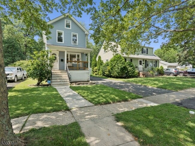 Building Photo - 718 Walnut St. Rental