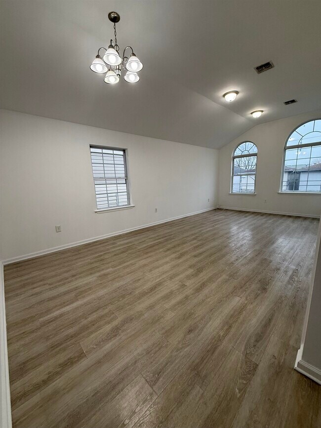 Photo - 36 Jewett Ave Unit 2