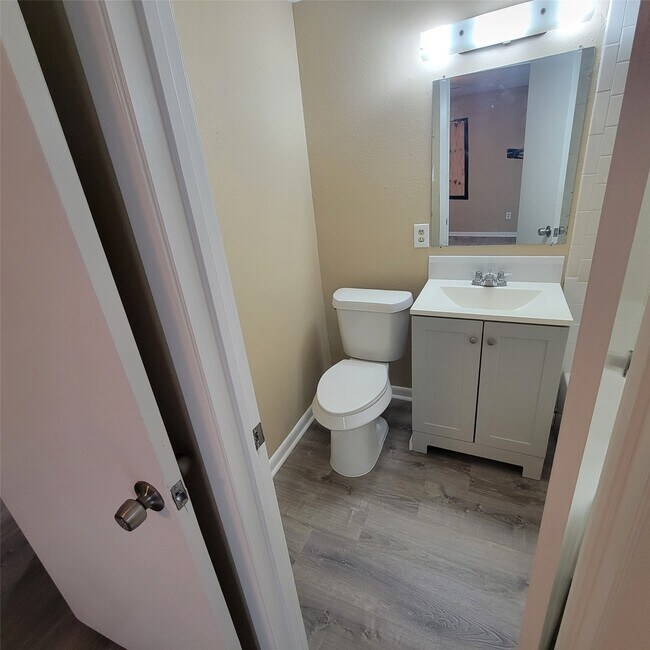 Photo - 802 Avenue K Ave Unit 2