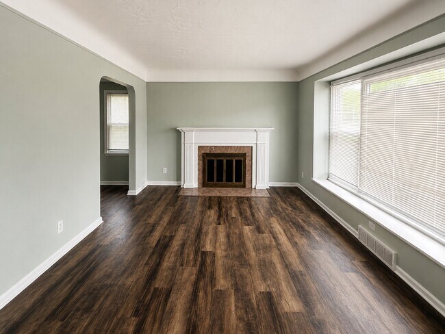 Photo - 13693 Edmore Dr