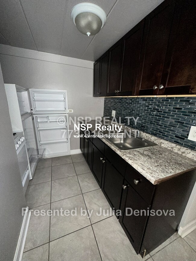 Photo - 9630 Ivanhoe Ave Unit 1